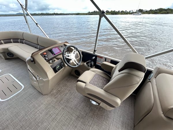 2021 Bennington 25" SX Pontoon Boat - Image 7