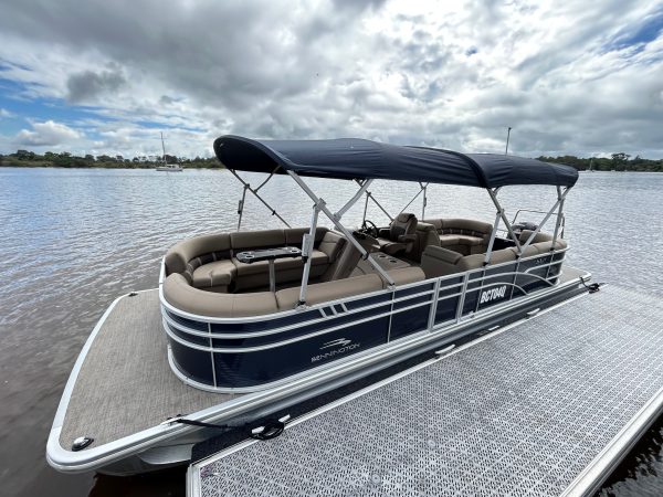 2021 Bennington 25" SX Pontoon Boat - Image 3