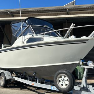 6M Sportfish Cuddy Cab Fishing Boat